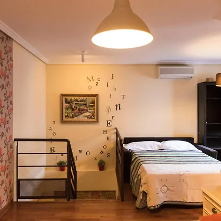La Dama Del Jardin Del Nuncio Apartman *