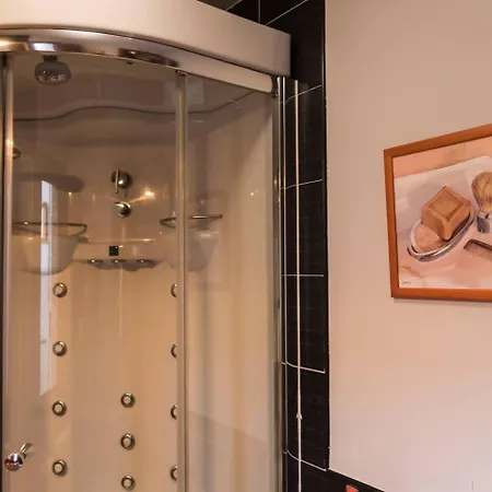 La Dama Del Jardin Del Nuncio