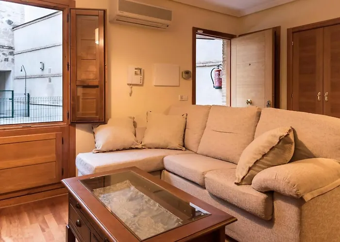 La Dama Del Jardin Del Nuncio Толедо